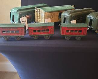 Lionel "Sunshine Special" Tin Lithograph Passenger Cars