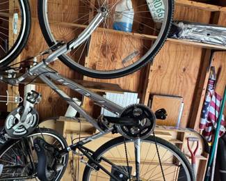 Trek 7.3 FX Hybrid Bicycle