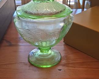 Green Uranium Glass Cameo Pattern Covered Candy Dish