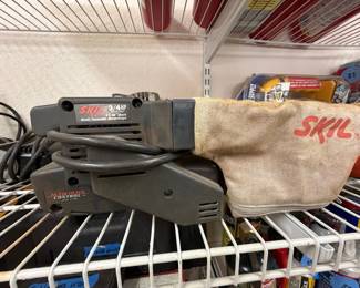 SKIL 7313 3/4 HP 3x18" Belt Sander with AutoTrack Control