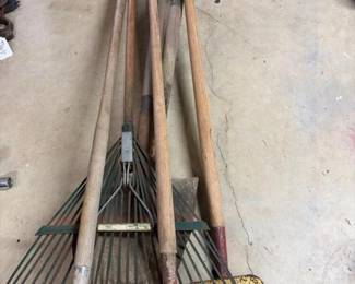 046 vintagewoodhandledgardentoolslotra