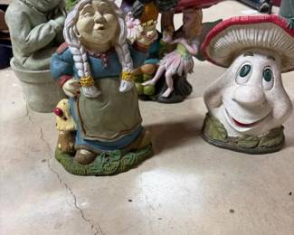 047 whimsicalgardenstatuelotgnomeelffa