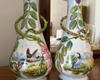 520 pairof115handpaintedporcelainvase