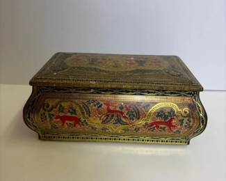 020 vintageenglishlithographedbiscuittin