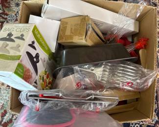 058 mysterykitchensuppliesbox