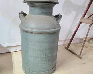 235 vintagenewenglanddairiesbostonsteel