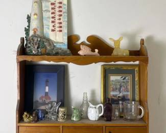 113 wallmountedwooddisplayshelfwith3p