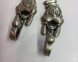 207 vintagedisneygoofymetalwallhookspa
