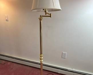047 brassswingarmfloorlampwithbeigefa