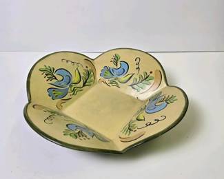 223 vintagehandpaintedscallopedceramics