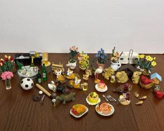 307 largemixedminiaturelotanimalsfoodf