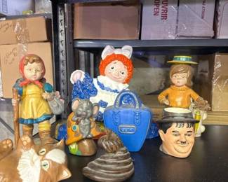 335 lotofceramicgreenwarefigurines