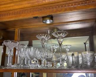 088 assortedglassandpressedglasslot