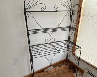 038 metalwoodbakersrack