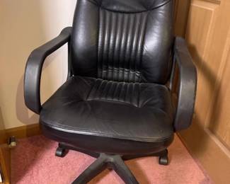 275 blackexecutivefauxleatherofficechai