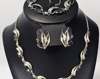 Alice Caviness Jewelry