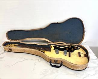 Lot 1328  Vintage Custom Kraft Electric Guitar