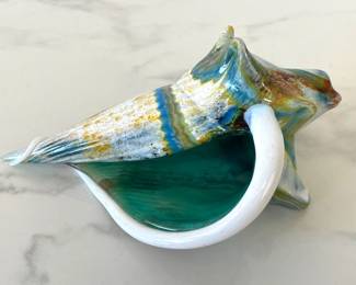 Lot 1362  Art Glass Conch Shell