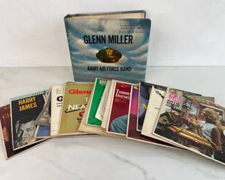 Lot 6008  Vintage Early Jazz 45s Vinyl Records Artie Shaw Glenn Miller Duke Ellington Tommy Dorsey