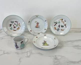 Lot 6029  Vintage Arabia Finland Fairy Tale Princess Childrens Zoo Dishes