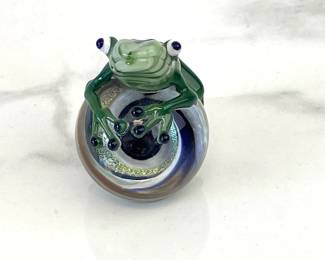 Lot 1370  Artist Eli Mazet Signed Art Glass Paperweight Frog