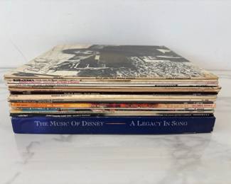 Lot 5224  Vintage LPs Vinyl Records Albums  Beatles Billy Joel  Bob Dylan etc