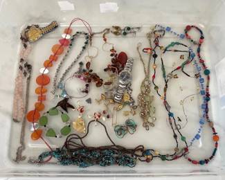 Lot 1417  Vintage Costume Jewelry