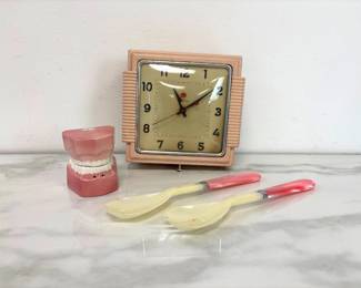Lot 6025  Vintage Telechron Wall Clock Salad Serving Set Dentist Themed Salt Pepper Shakers