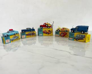 Lot 1468  Vintage Corgi Toys DieCast Model Cars 236 417S 253 218 416S
