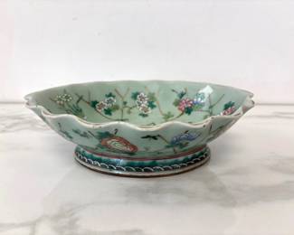 Lot 1319  Antique Famille Rose Celadon Scalloped Chinese Porcelain Bowl