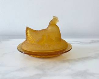 Lot 1338  Vintage Amber Gold Hen on Nest Covered Dish