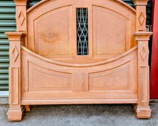 Queen size bed with rails $200