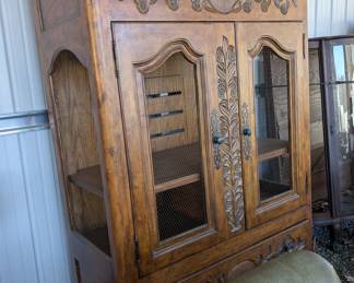 Beautiful cupboard $250