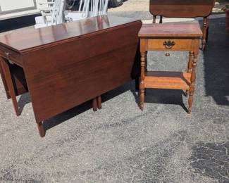 Drop leaf solid wood table