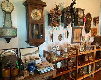 Clocks from around the world, working to parts, Cuckoo, Tall case, Banjo, Quartz, Brass French Tambour, Kundy 400 day, Schatz 1000 day