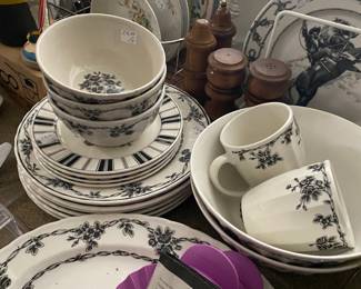 Kitchen dishware