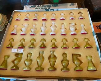 Vintage marble chess set by Jim Alabaster, made in Italy