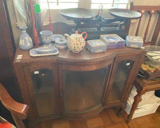 Antique Oak Cabinet, Assortment of Wedgewood, Blue Jasper