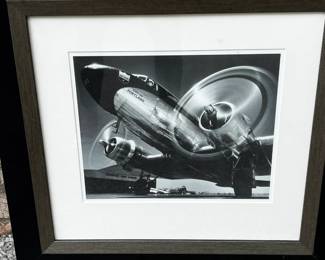 Great photo well framed from a gallery in Atlanta