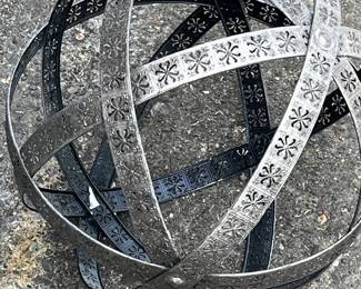 metal free standing orb