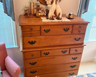 Maple dresser