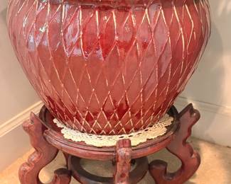 Flower pot with stand