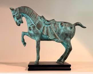 Bronze horse statue