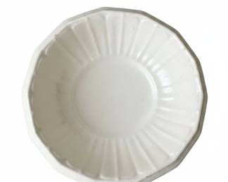 Byron Mold B-23 Ceramic Serving Bowl