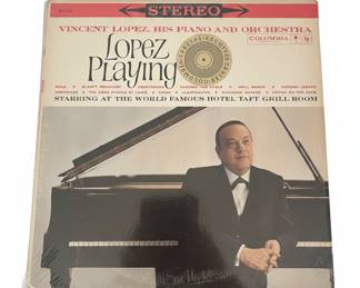 Vincent Lopez, His Piano and Orchestra - Lopez Playing