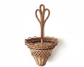 Wicker Wall Hanging Basket with Heart Detail