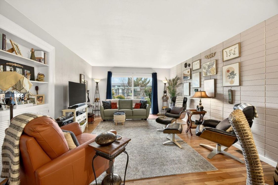 Leather living room furniture, etc