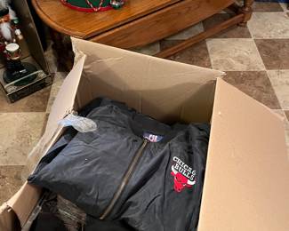 Drop leaf coffee table