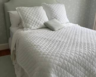 Kellogg Collection Queen Size Paneled Headboard Wingback Bed 