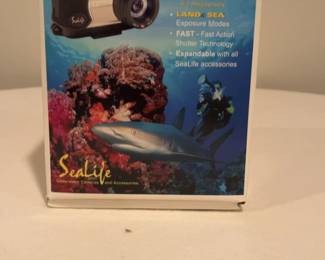 SeaLife DC600 Digital Underwater Camera